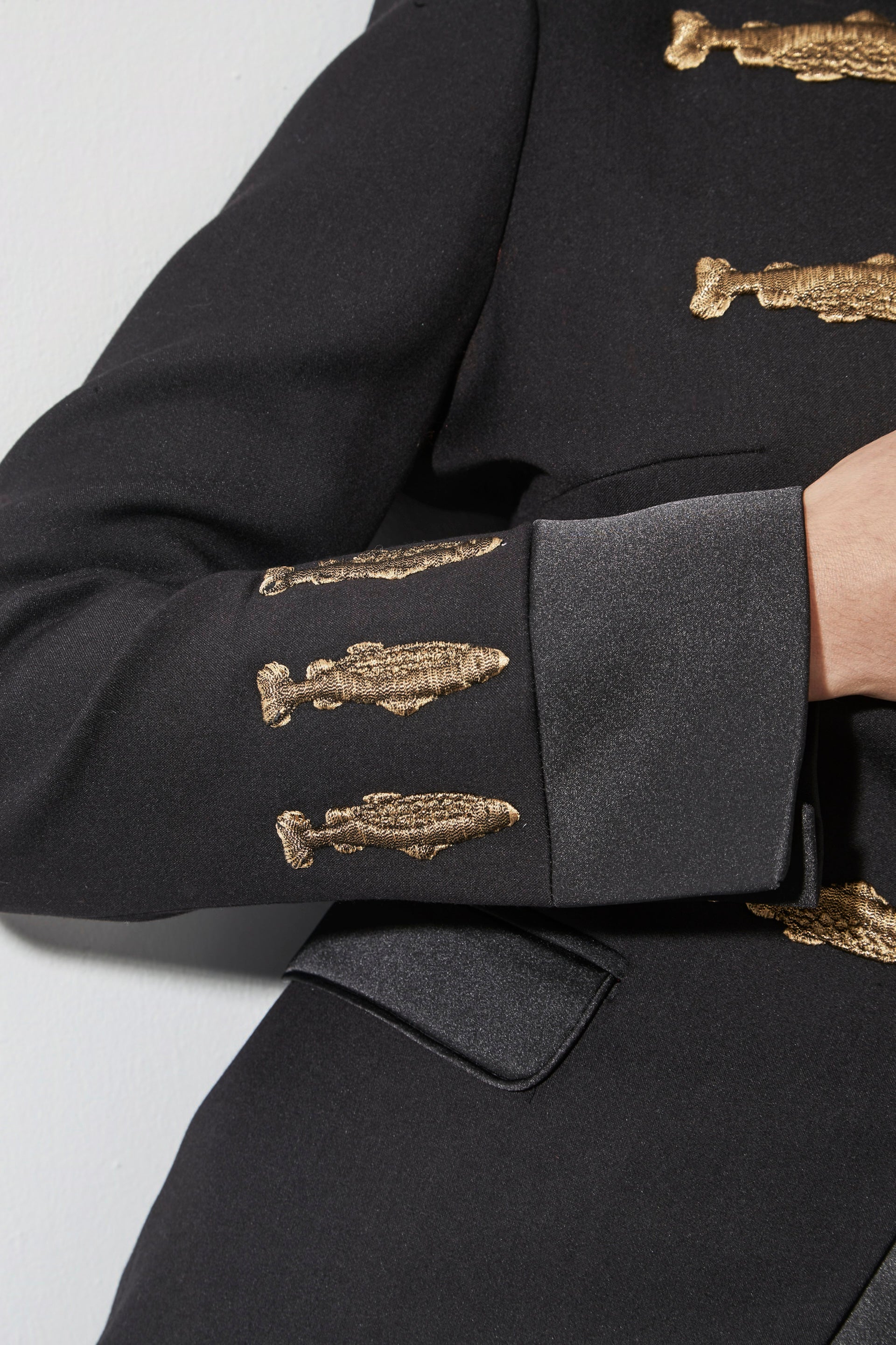 NUVOLA BLACK MILITARY BLAZER