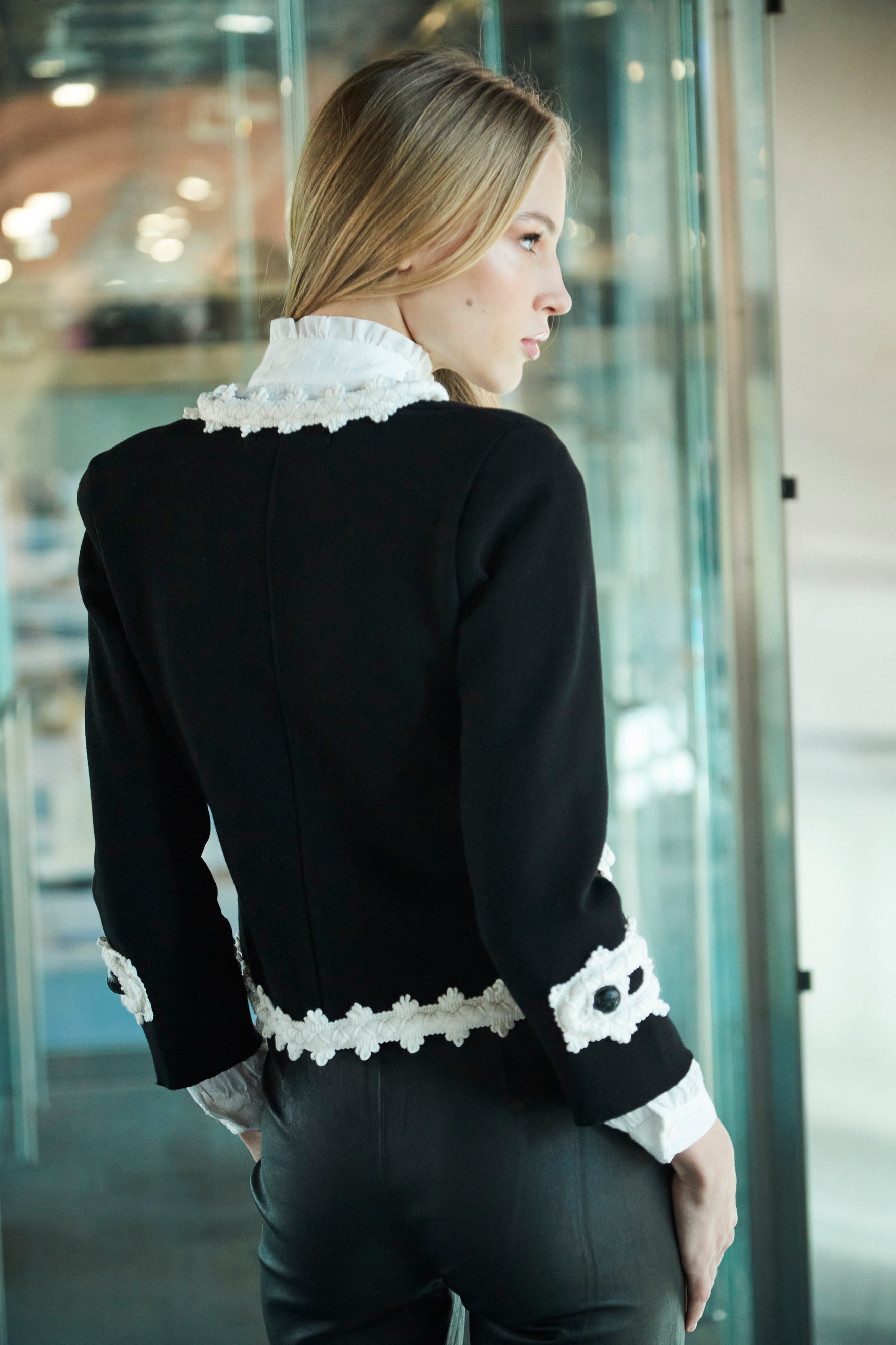 CHAQUETA PUNTO NEGRO RENÉ