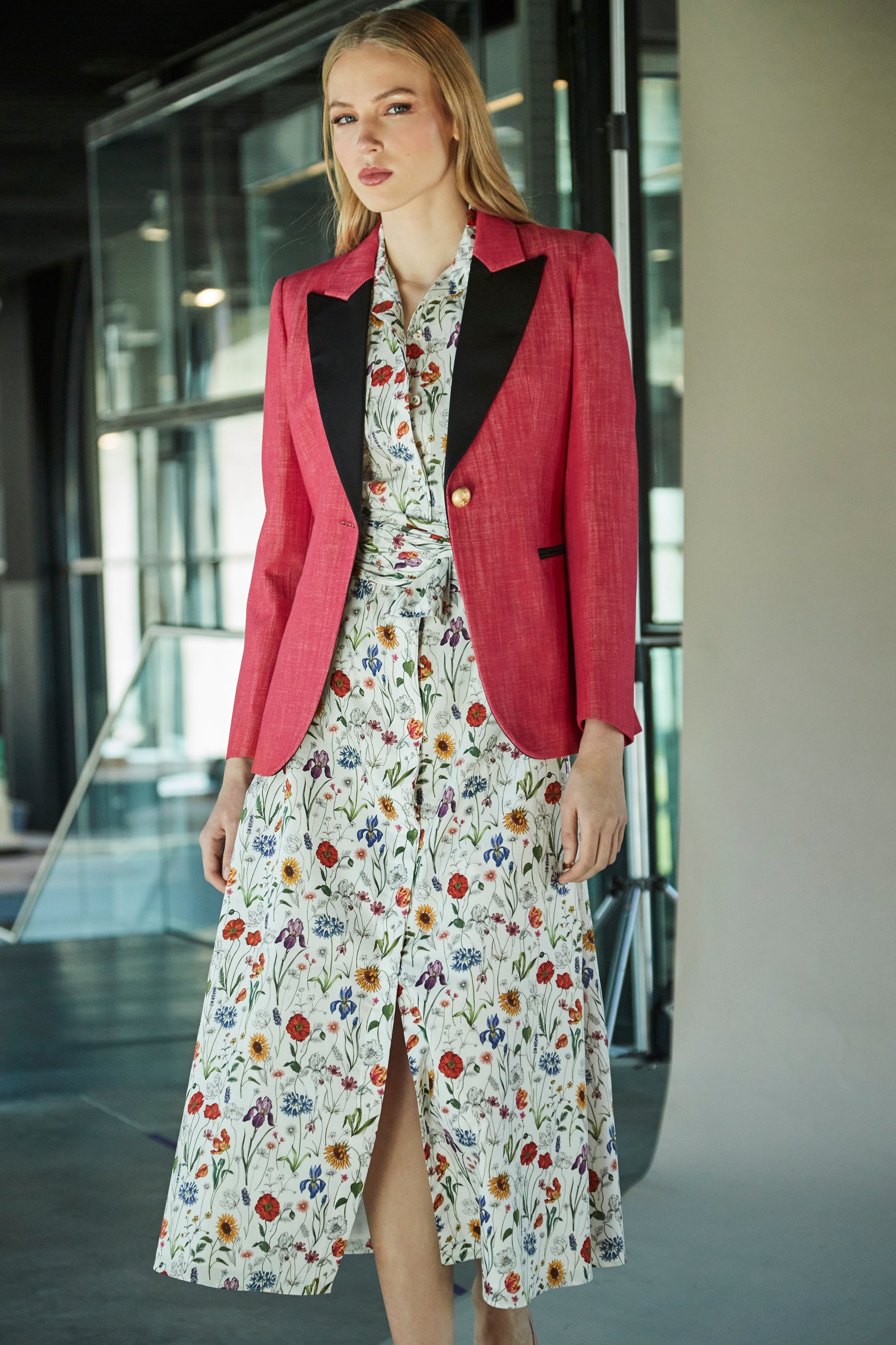SAVINA SATIN LAPEL BLAZER