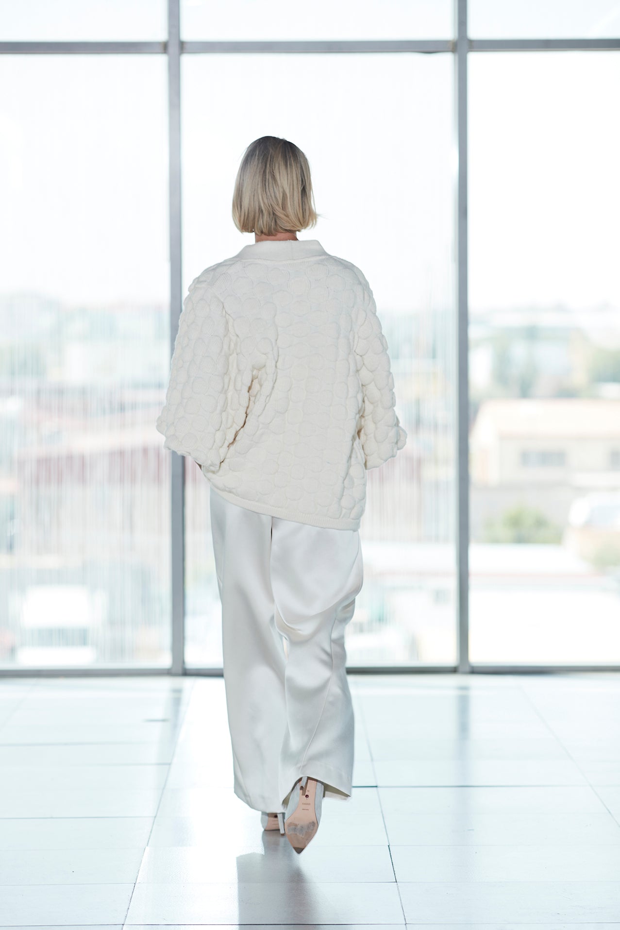ANNETTE SHORT IVORY CARDIGAN