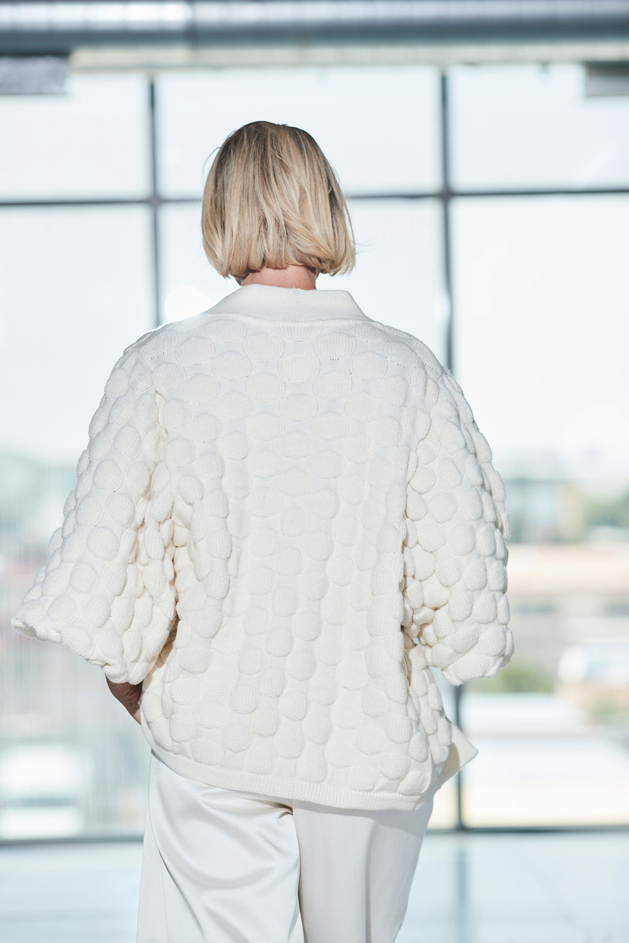 ANNETTE SHORT IVORY CARDIGAN