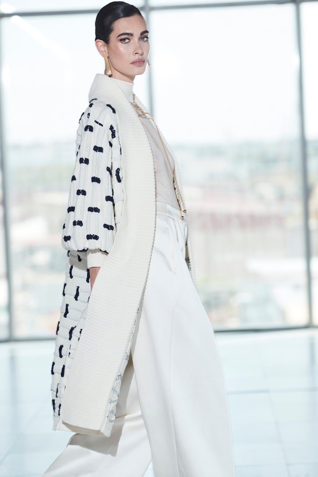 SOPHIE BEIGE LONG KNIT COAT WITH RIBS