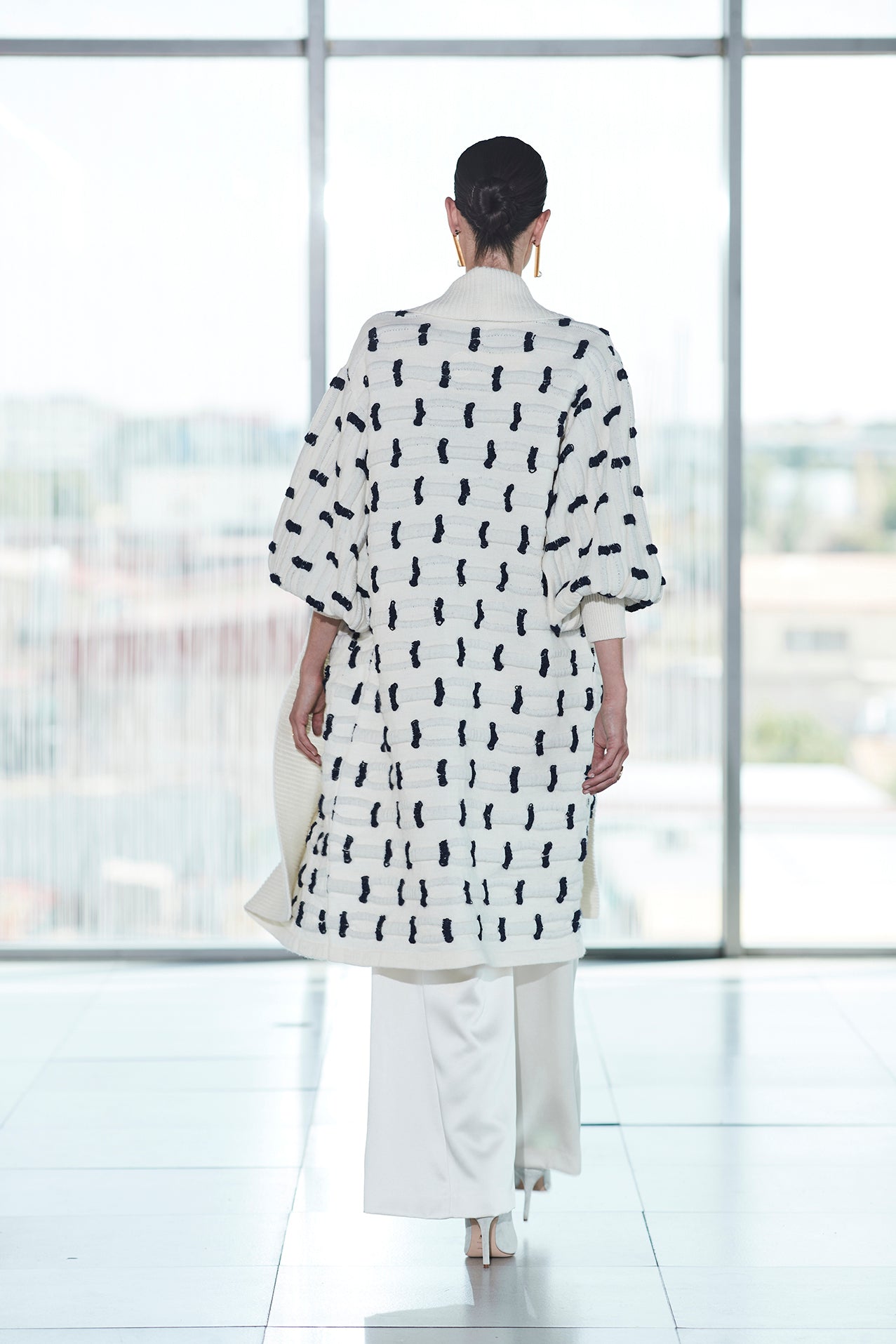 SOPHIE BEIGE LONG KNIT COAT WITH RIBS