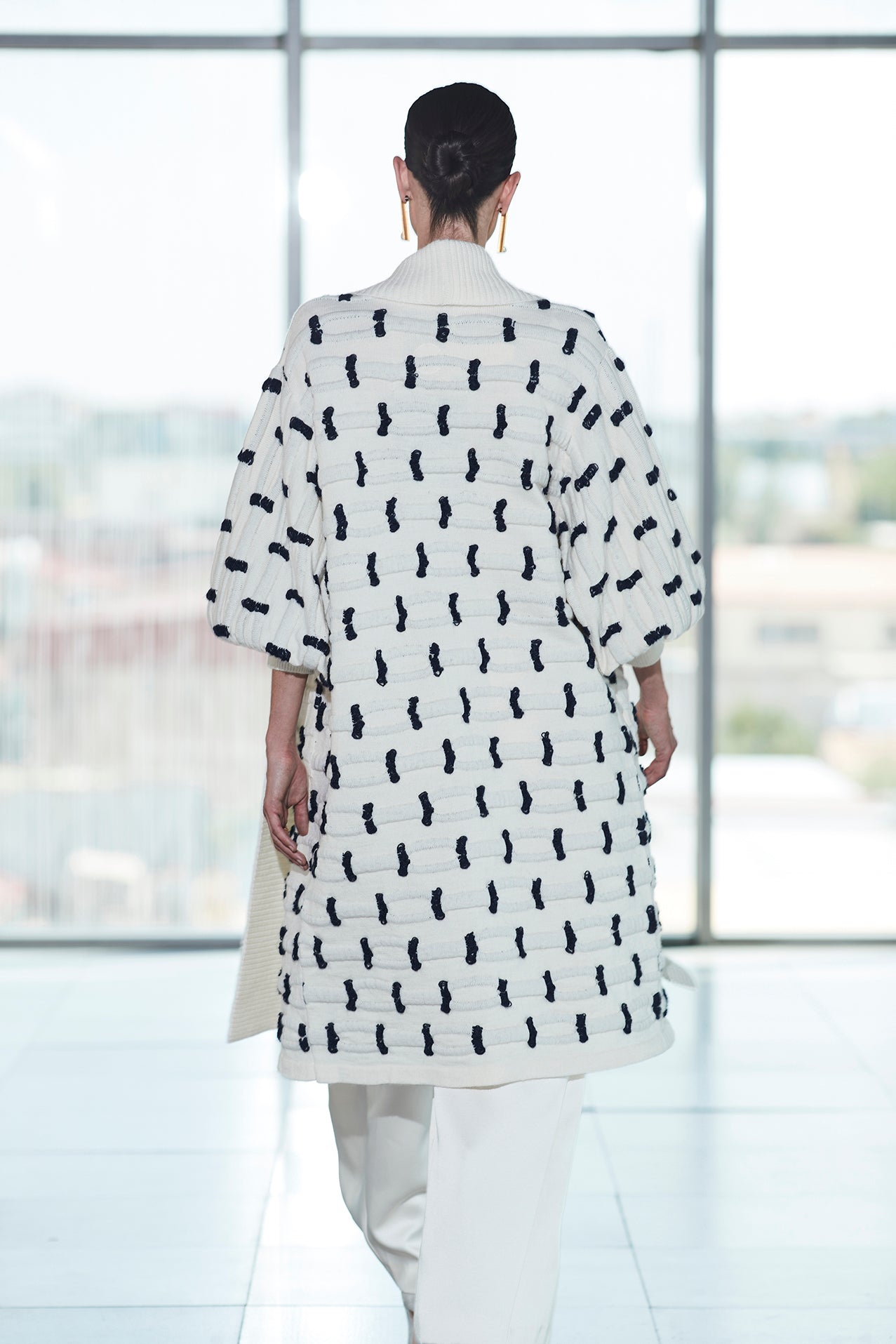 SOPHIE BEIGE LONG KNIT COAT WITH RIBS