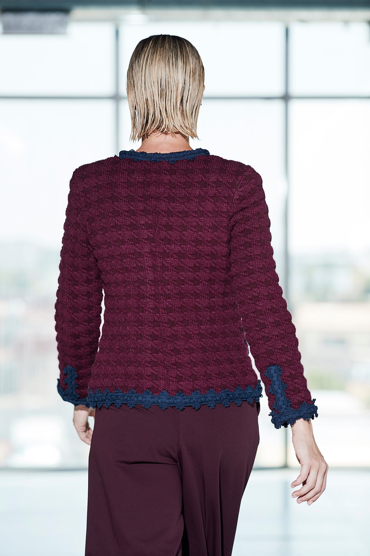 VIOLETTE SHORT GARNET JACKET