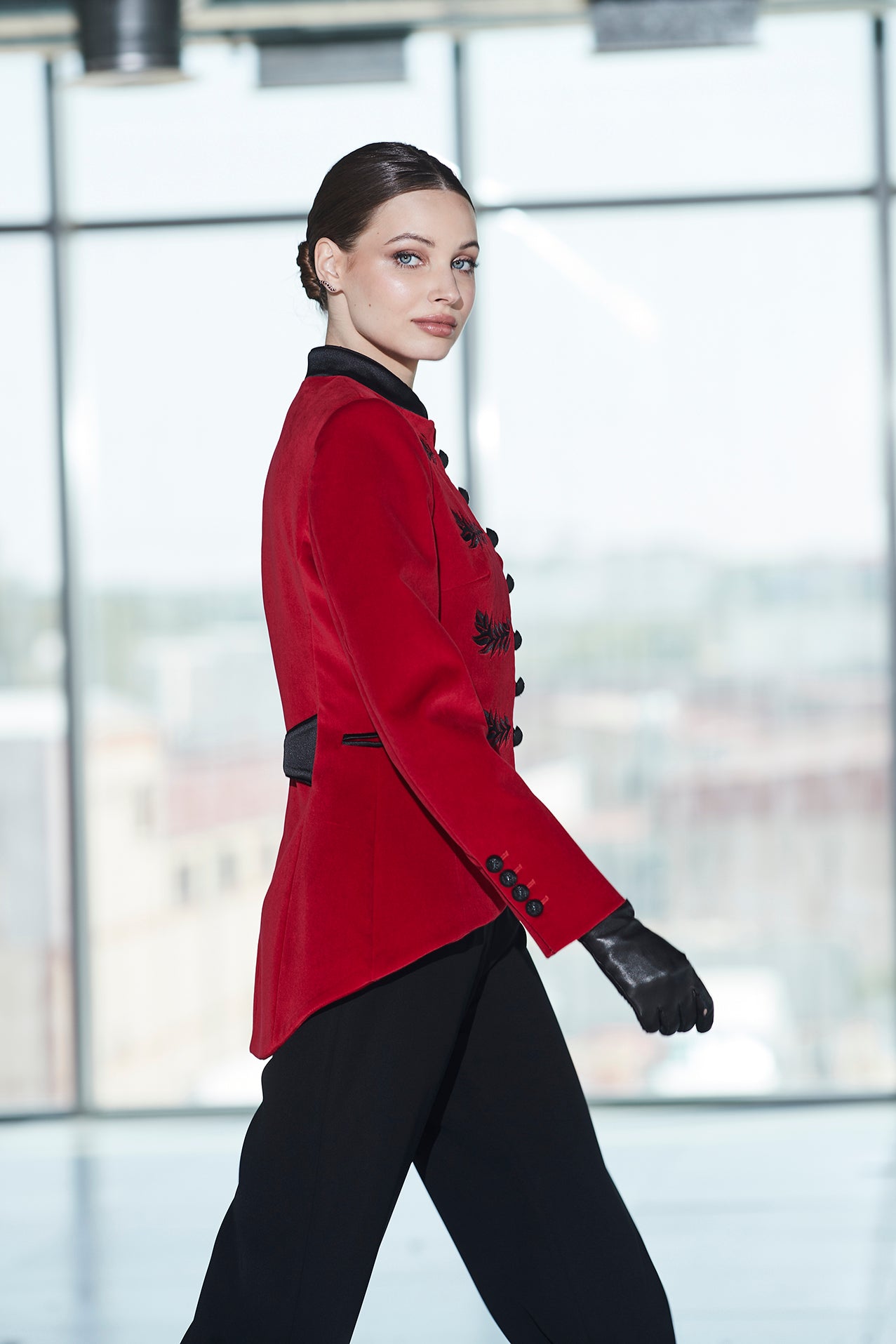 RENATA VELVET RED BLAZER