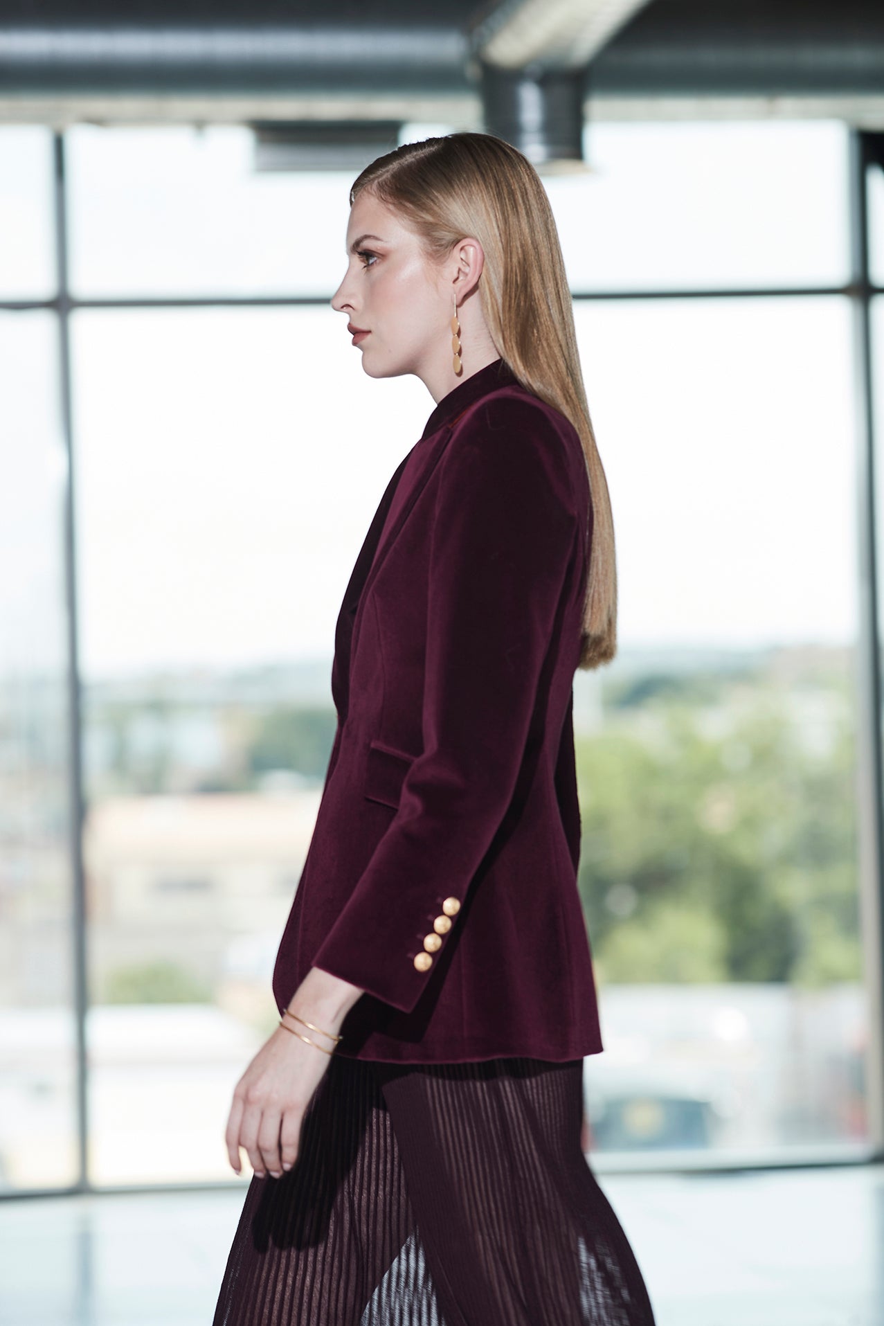 MERLOT PARIS VELVET BLAZER