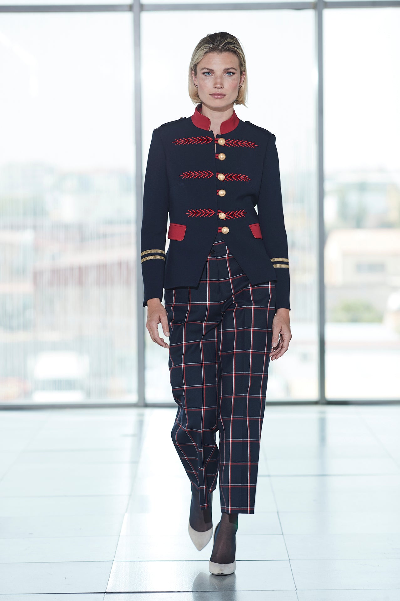 RENATA SCOTTISH NAVY EMBROIDERED BLAZER