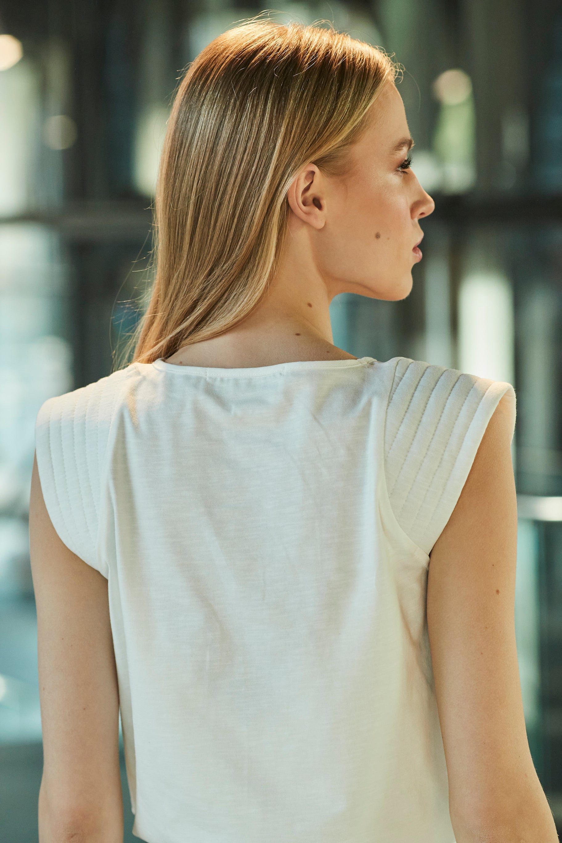 WHITE SWEET CAT T-SHIRT