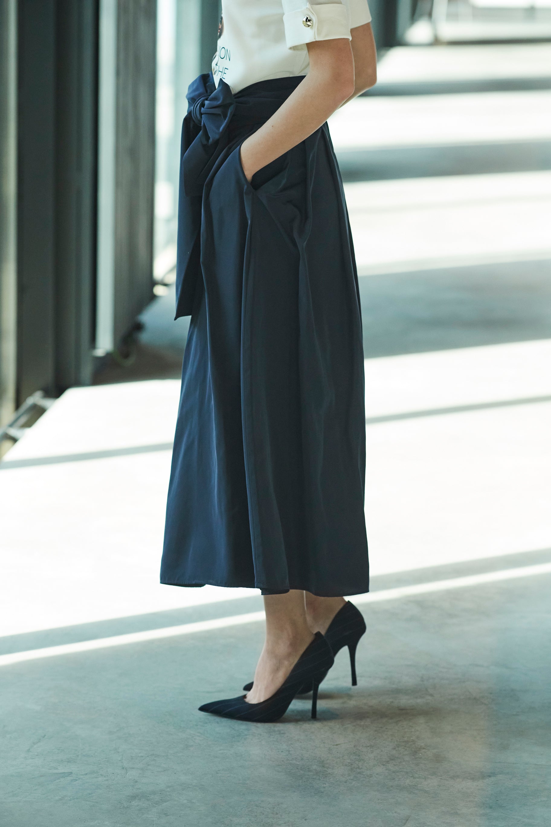 FALDA MIDI MARINO TAFETA