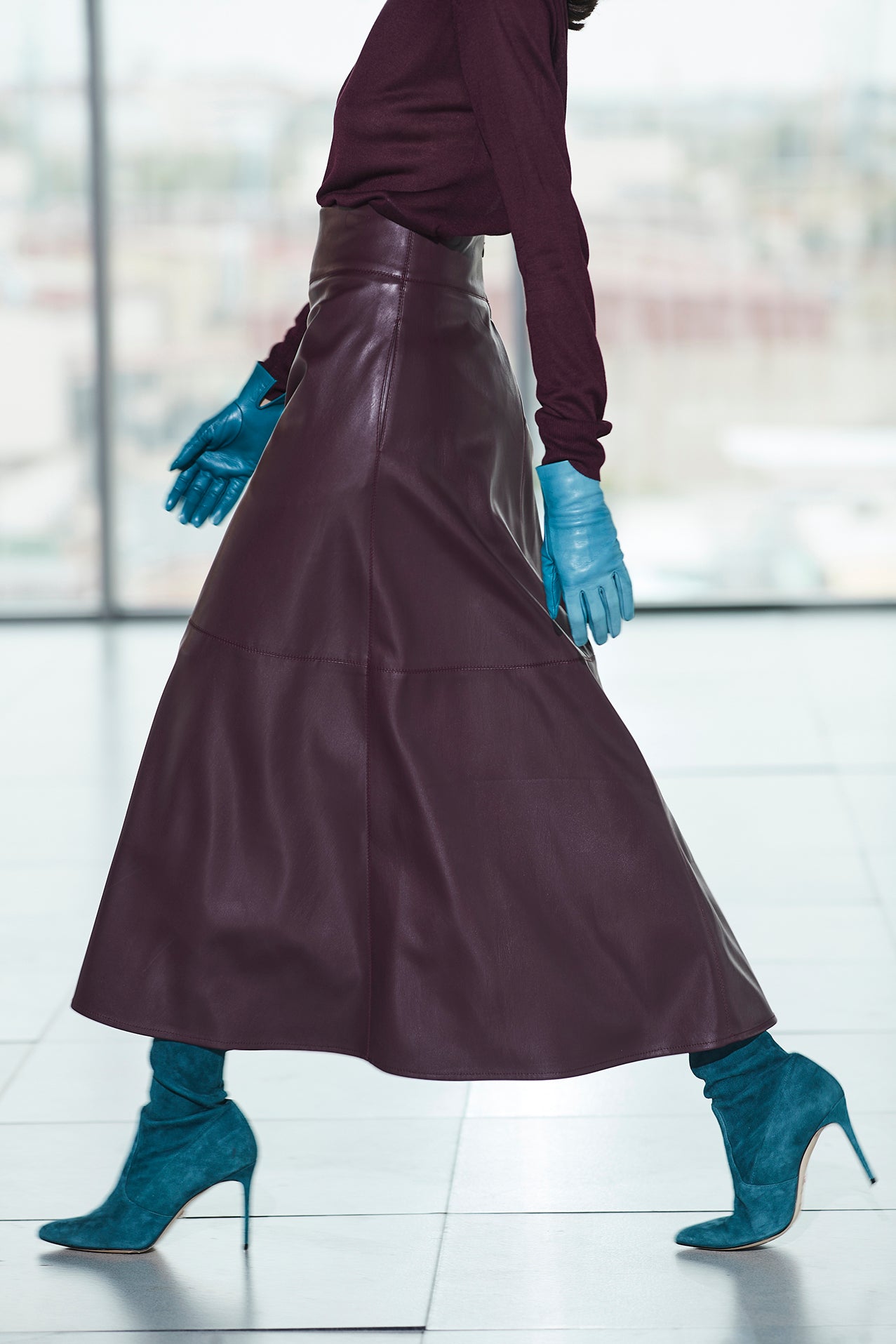 MERLOT OLIVE FAUX LEATHER EFFECT MIDI SKIRT