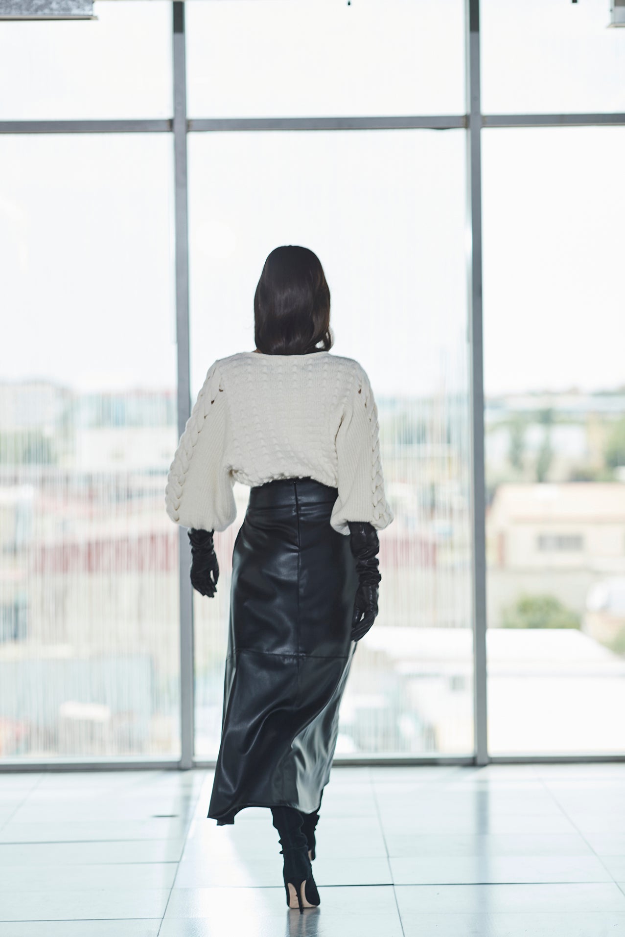 OLIVE BLACK FAUX LEATHER EFFECT MIDI SKIRT