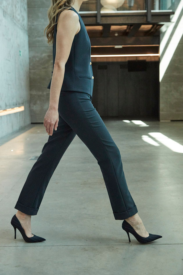 ATELIER 02 NAVY BUCKLE TROUSERS