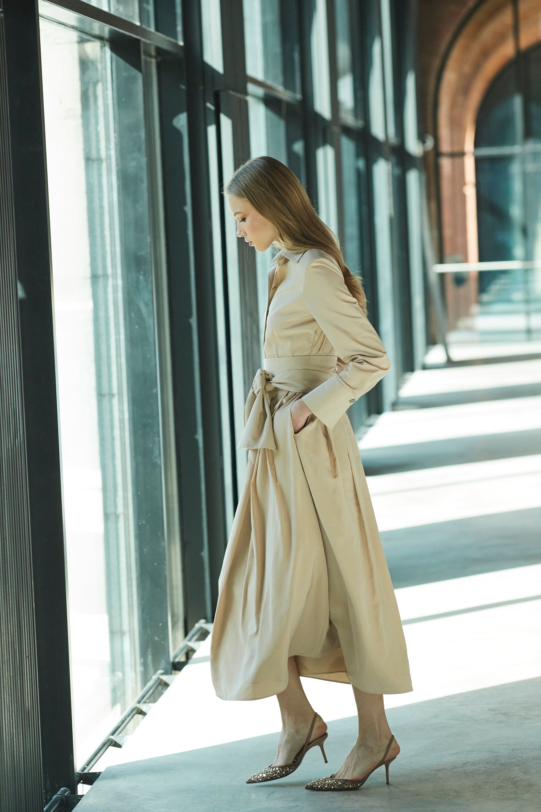 VESTIDO CAMISERO LISO BEIGE CORNELIA