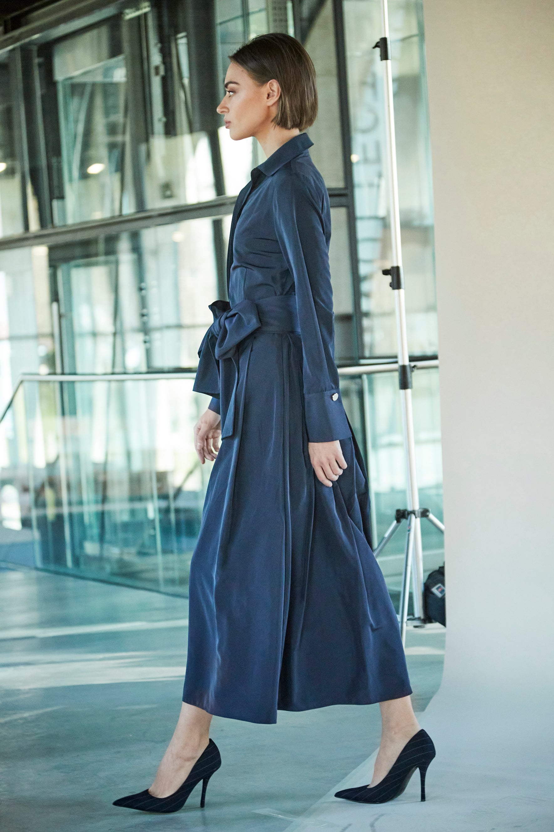 VESTIDO CAMISERO LISO MARINO CORNELIA