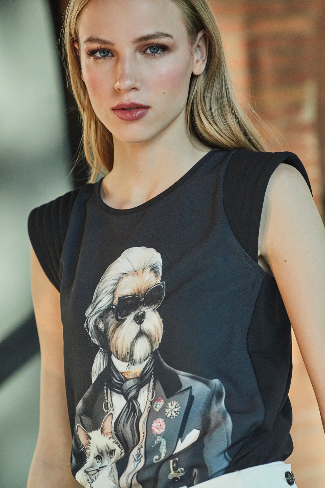 BLACK SWEET CAT T - SHIRT - THE EXTREME COLLECTION