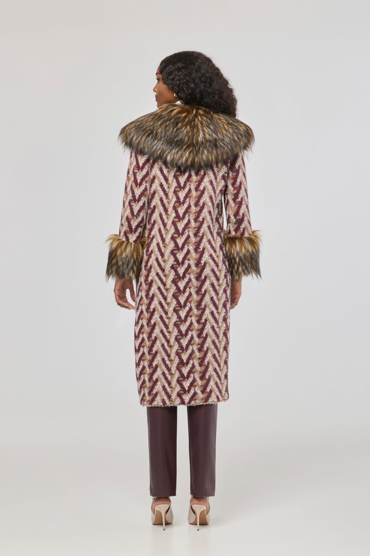 Flavia Short Knit Coat with Faux Fur - Limited Edition - THE EXTREME COLLECTION