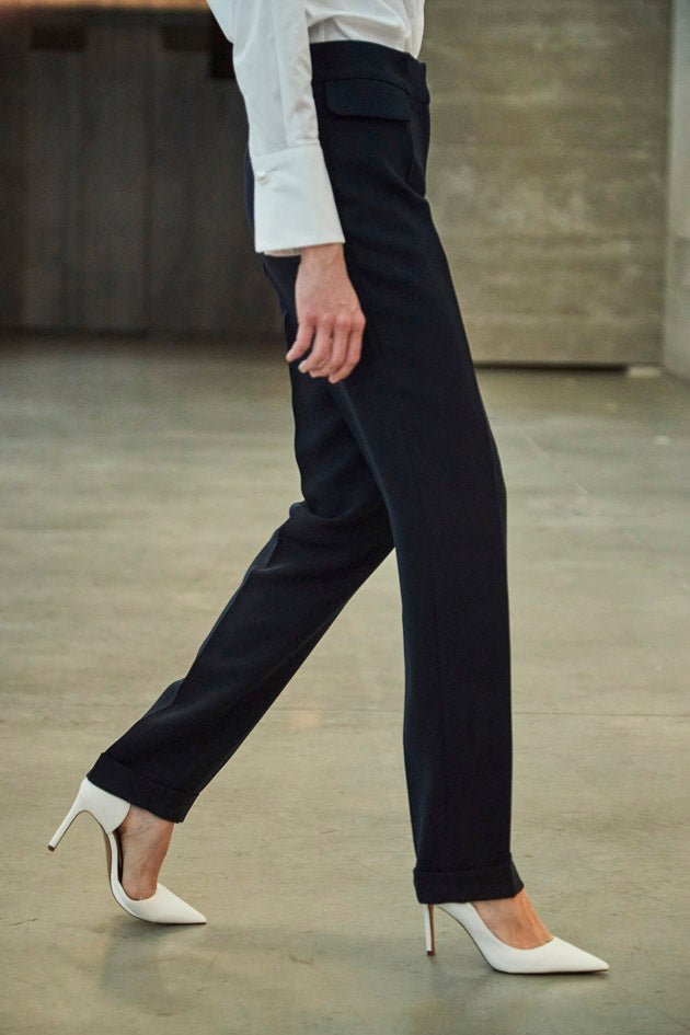 OLIVIA NAVY PLEATED TROUSERS - THE EXTREME COLLECTION