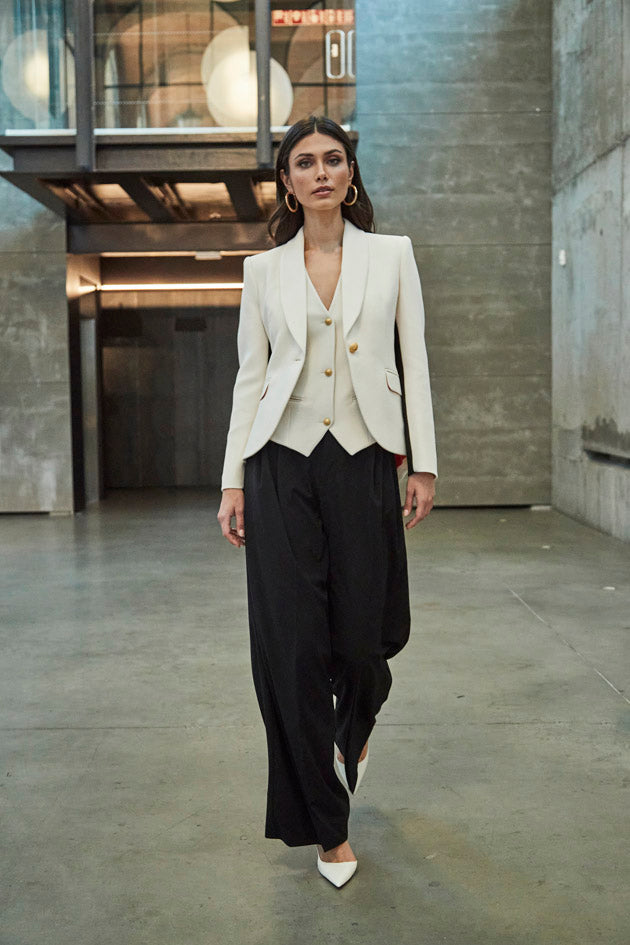 MADISON WHITE CONTRAST BLAZER