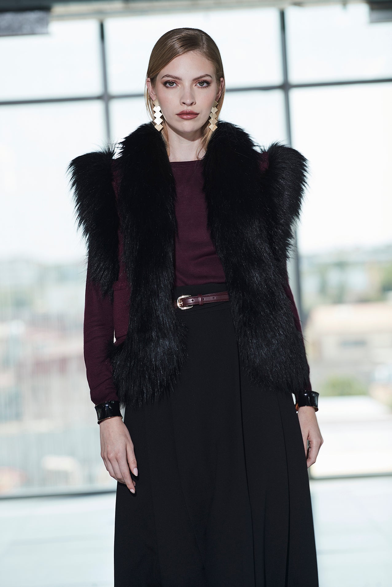 FLEUR BURGUNDY JACQUARD VEST
