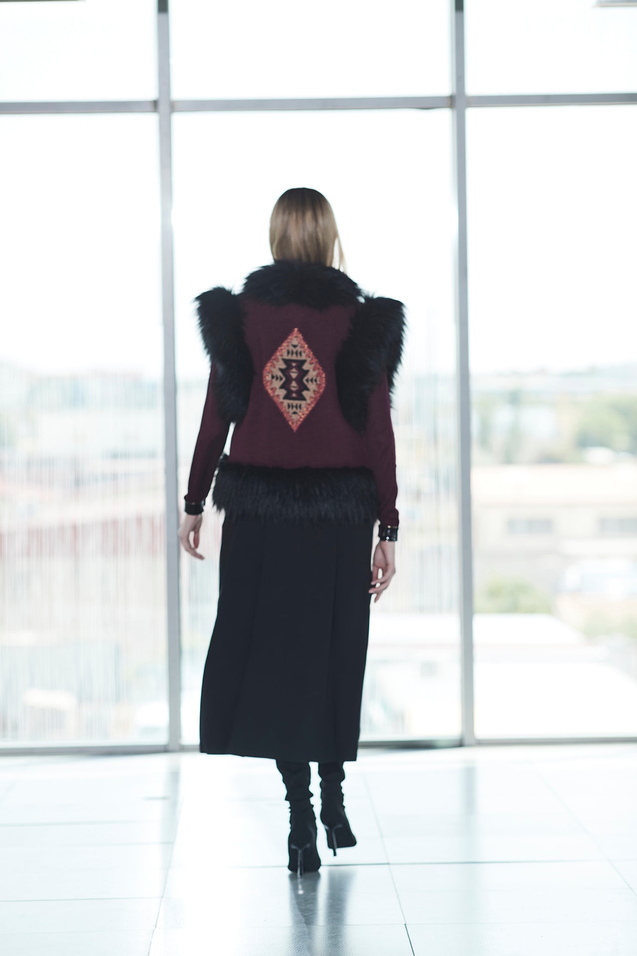 FLEUR BURGUNDY JACQUARD VEST