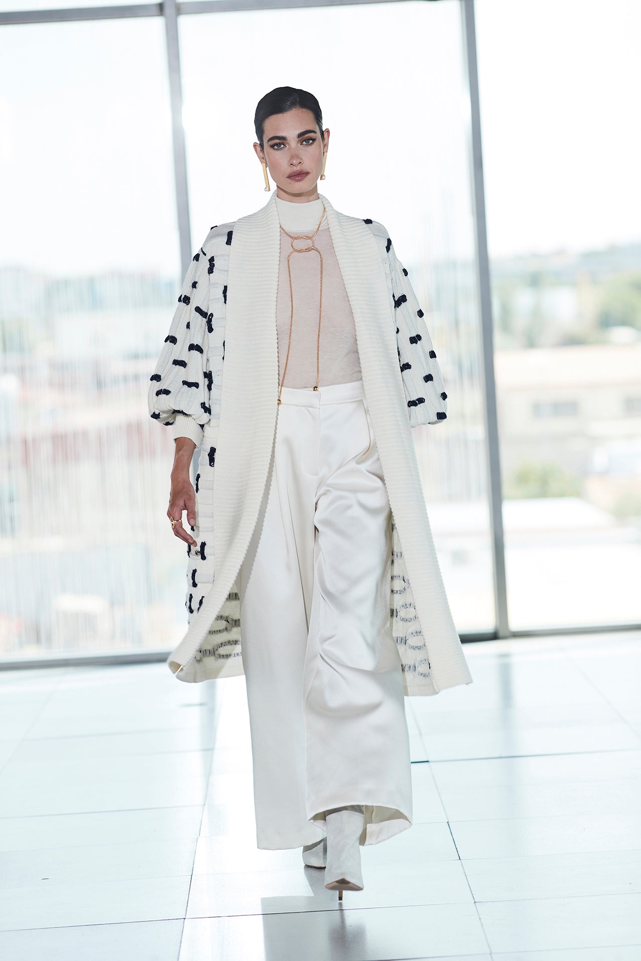 SOPHIE BEIGE LONG KNIT COAT WITH RIBS
