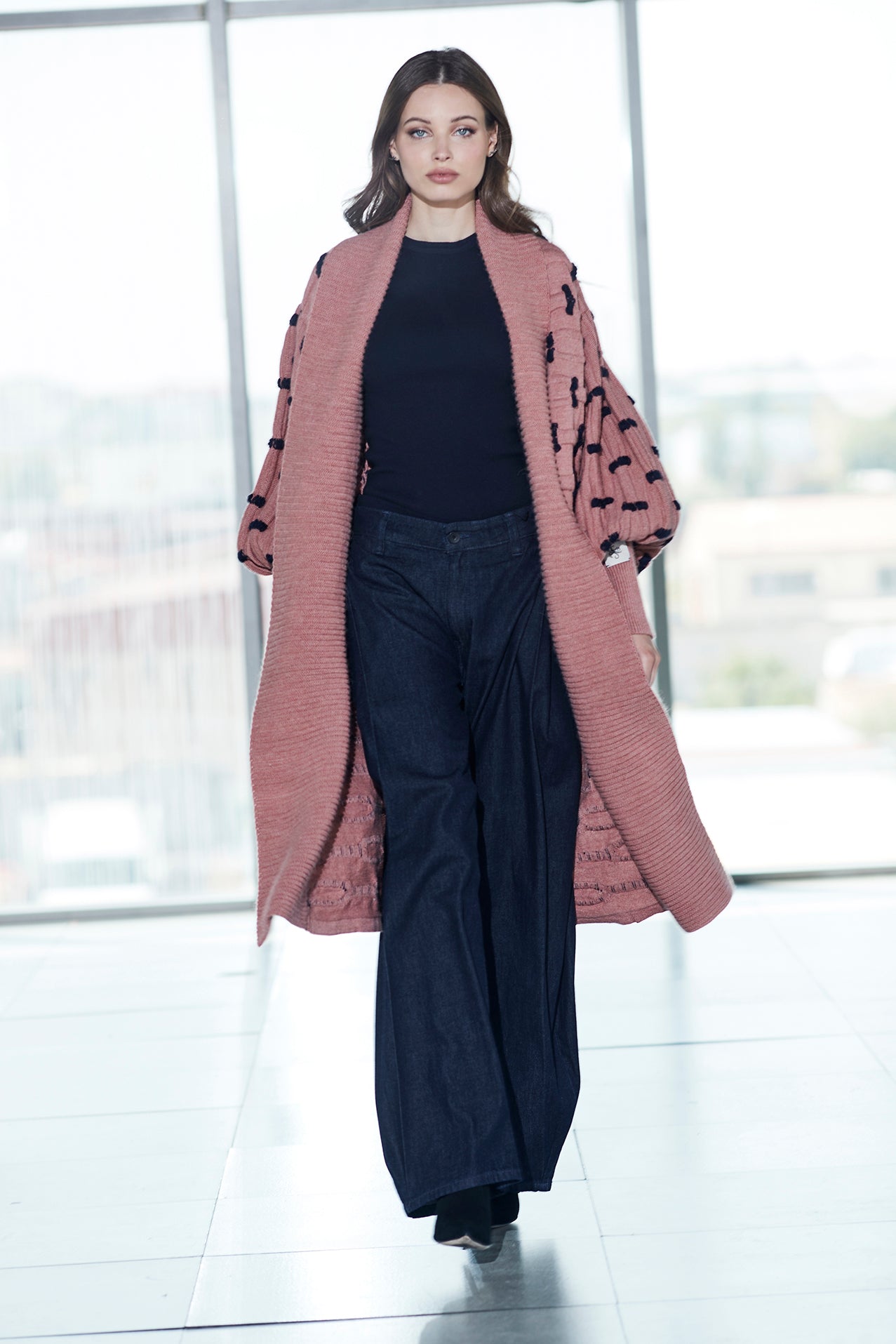 SOPHIE PINK LONG KNIT COAT WITH RIBS.