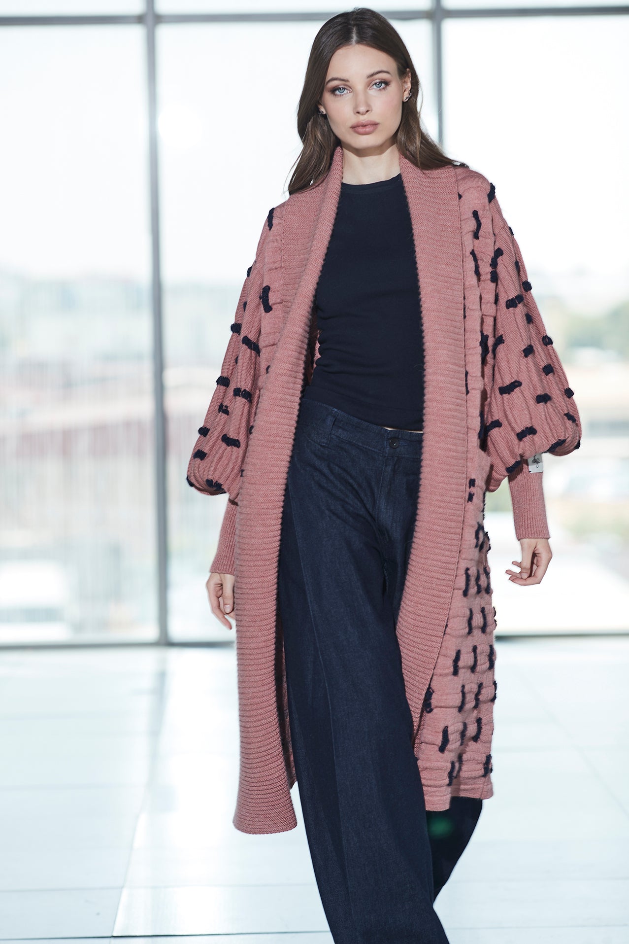 SOPHIE PINK LONG KNIT COAT WITH RIBS.