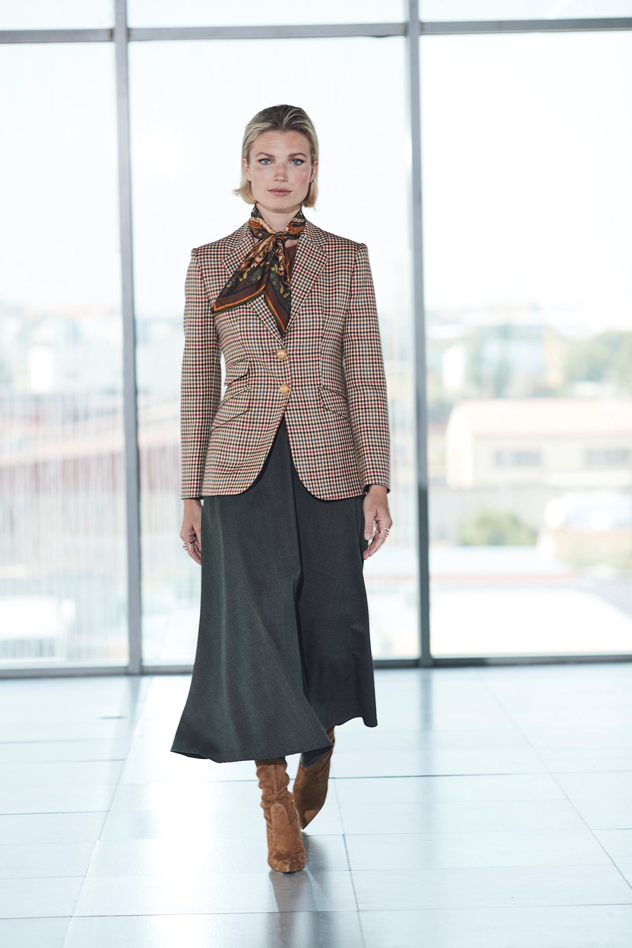 MAC HARDY CARAMEL CHECK BLAZER 