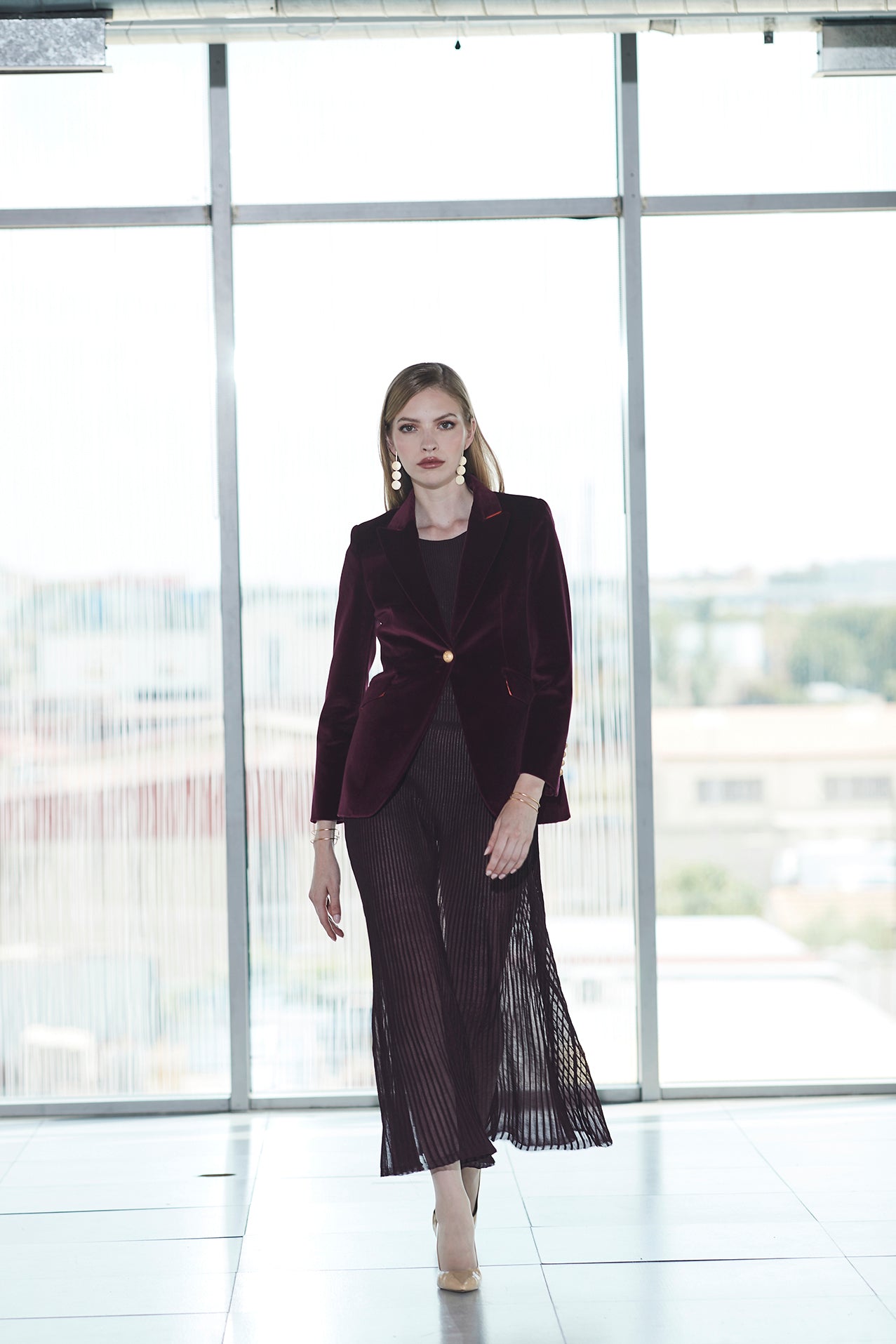 MERLOT PARIS VELVET BLAZER