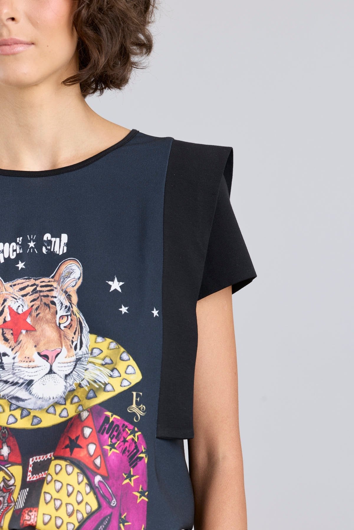 Black Tiger Print T-Shirt - Limited Edition - THE EXTREME COLLECTION