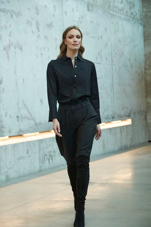 CAMISA PECHERA JARETAS NEGRO ELEANOR - THE EXTREME COLLECTION