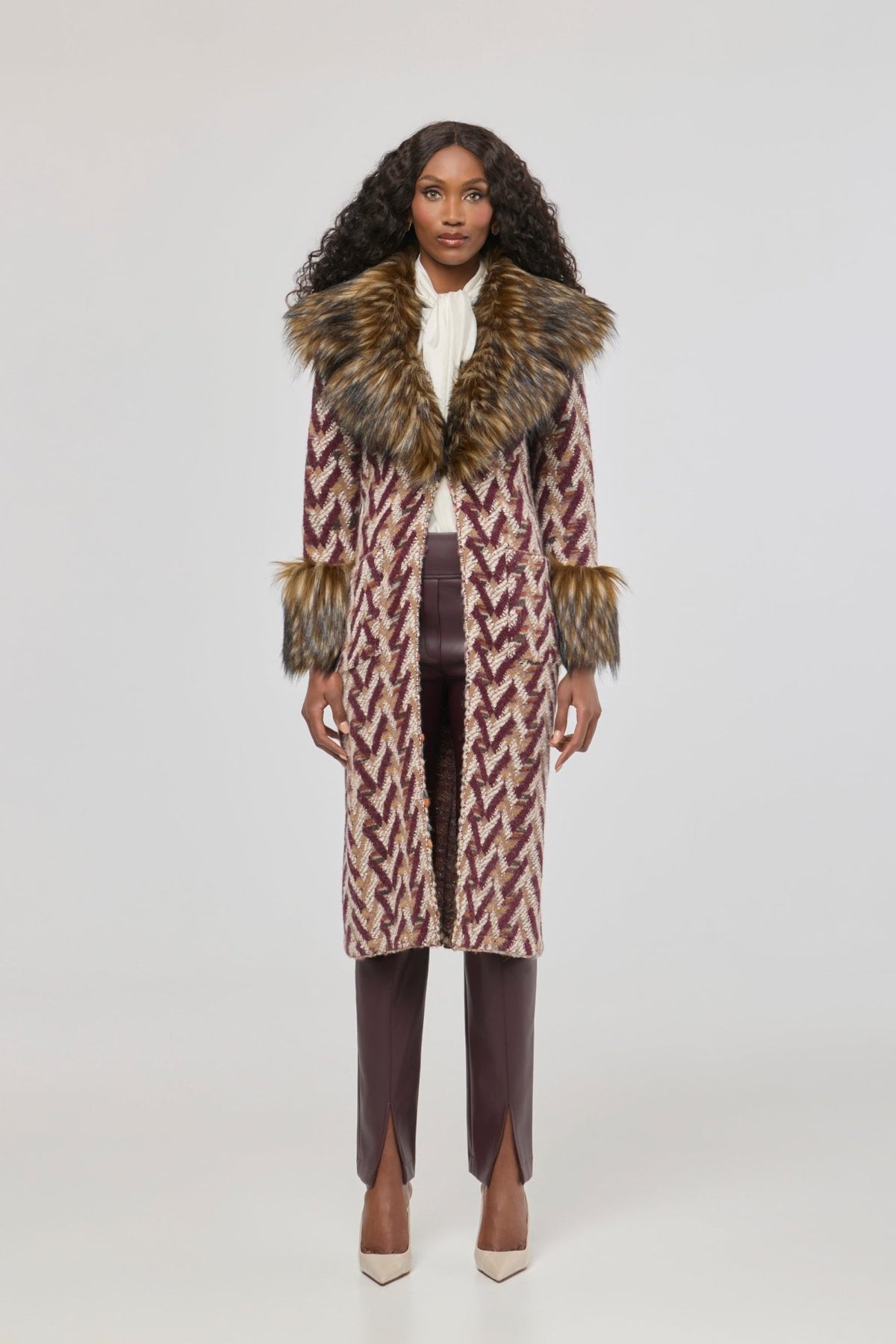 Flavia Short Knit Coat with Faux Fur - Limited Edition - THE EXTREME COLLECTION