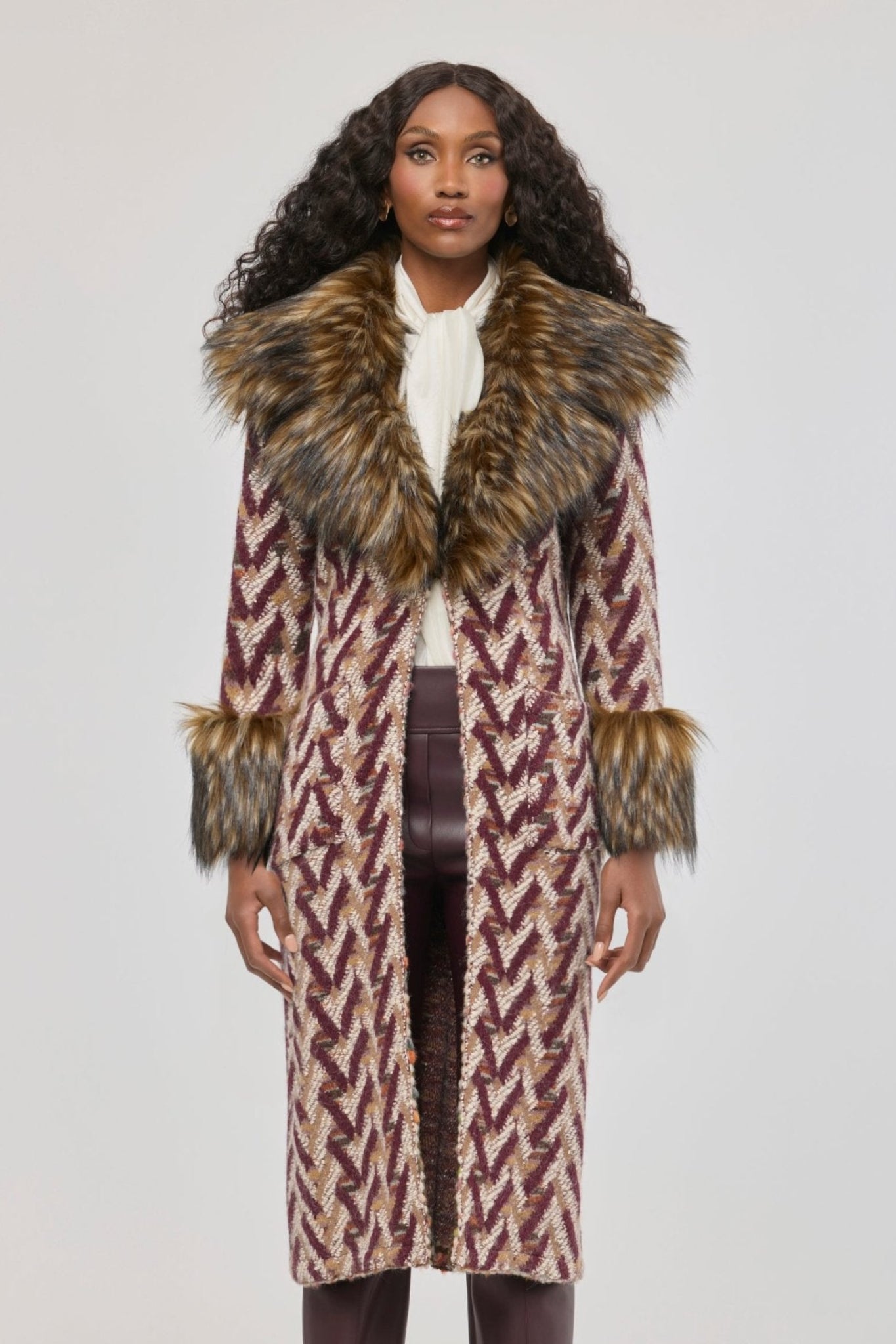 Flavia Short Knit Coat with Faux Fur - Limited Edition - THE EXTREME COLLECTION