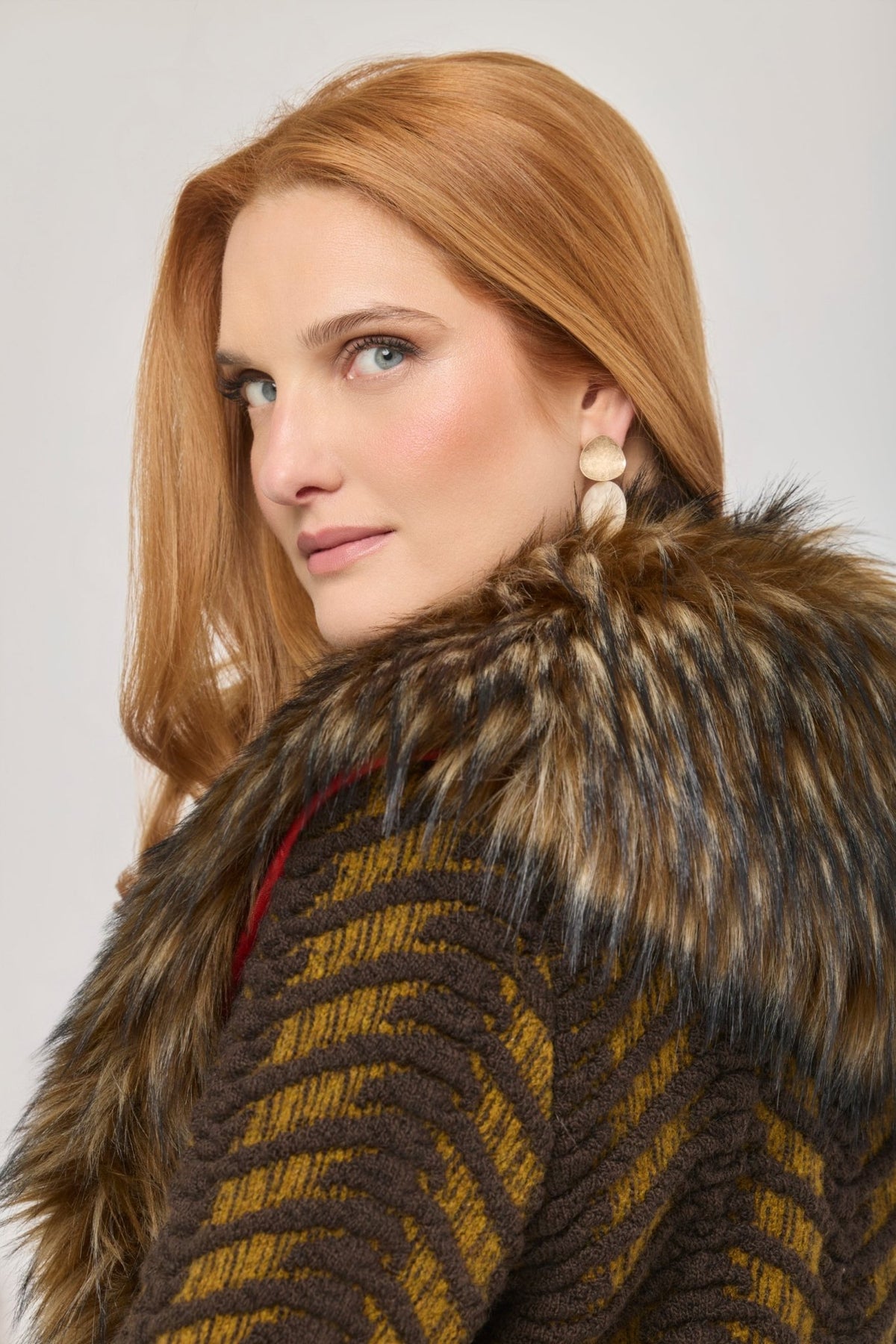 Leonore Short Knit Coat with Faux Fur - Limited Edition - THE EXTREME COLLECTION