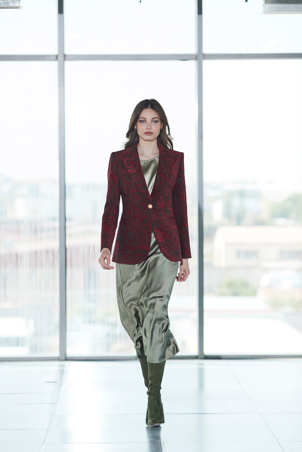 MERLOT SCOTLAND FLOWER JACQUARD BLAZER - THE EXTREME COLLECTION