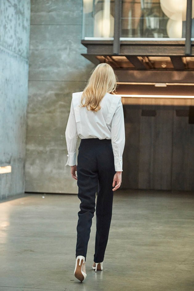 OLIVIA NAVY PLEATED TROUSERS - THE EXTREME COLLECTION