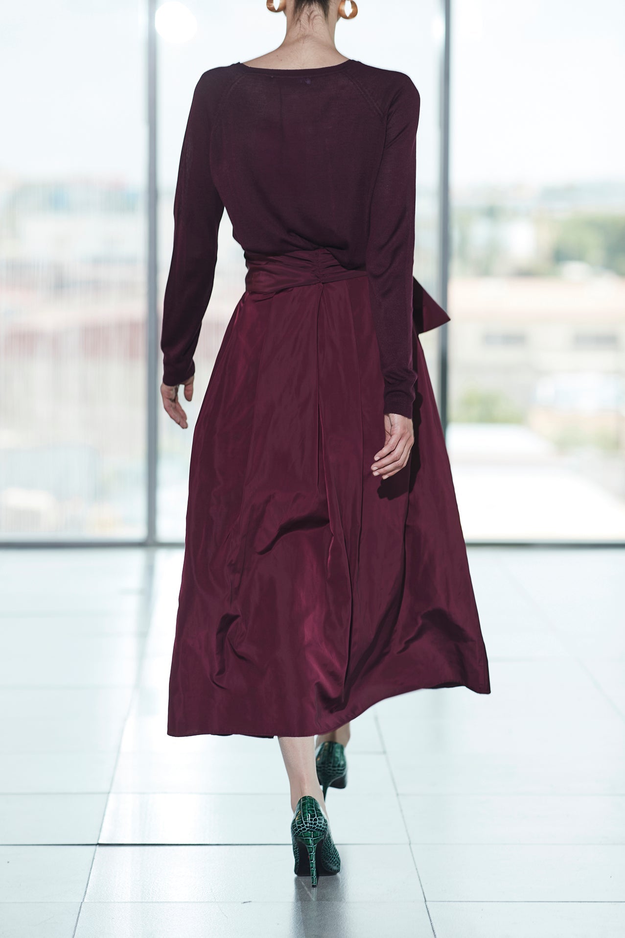 PLUM TAFFETA MIDI SKIRT - THE EXTREME COLLECTION