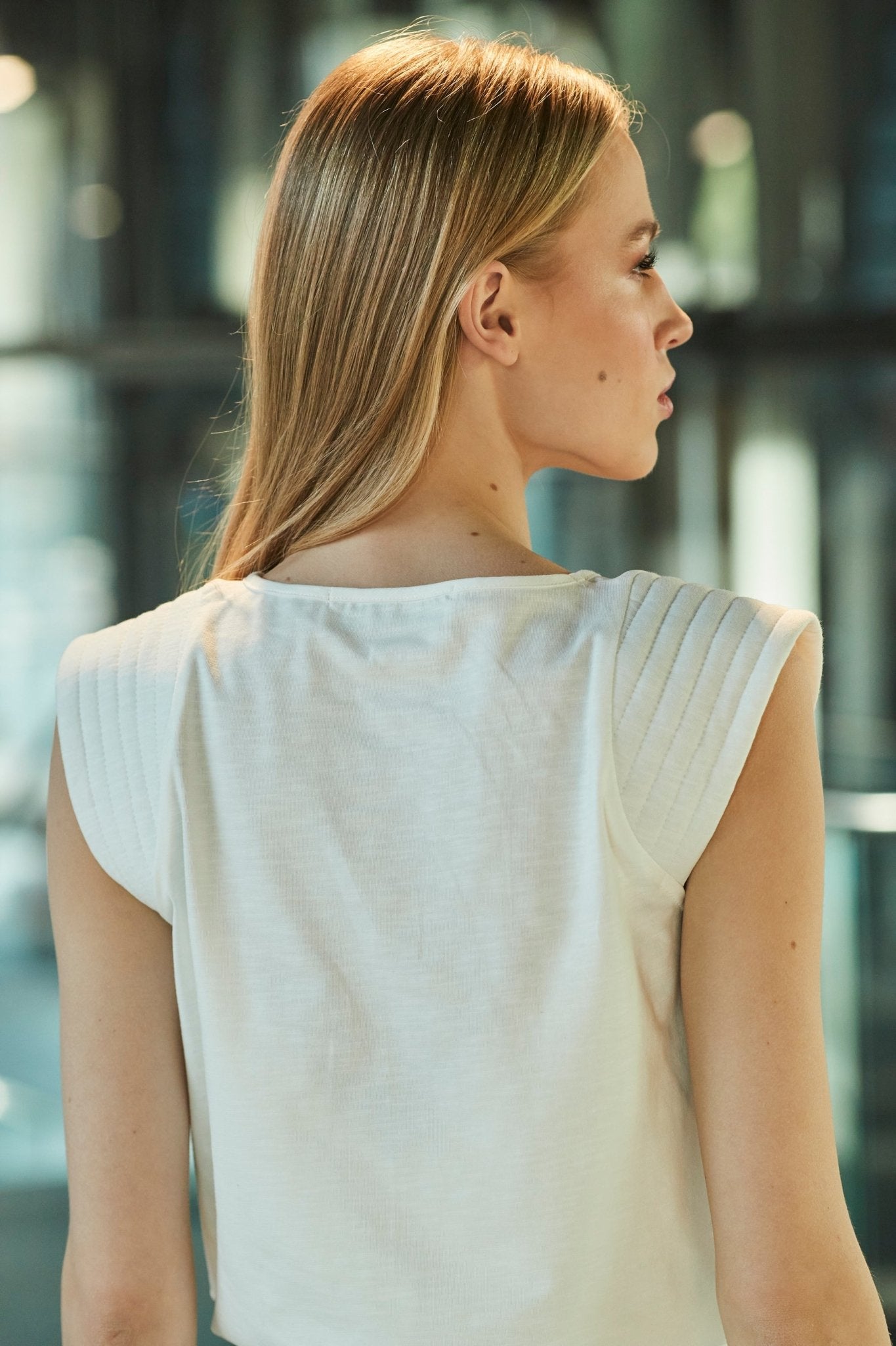 WHITE SWEET CAT T - SHIRT - THE EXTREME COLLECTION